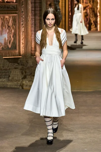 Look 61